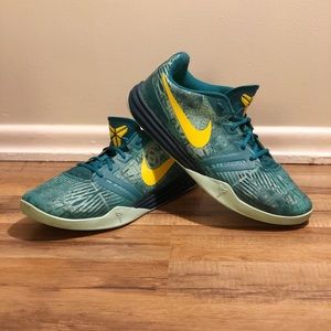 NIKE Men's US12.5 KB Kobe Bryant